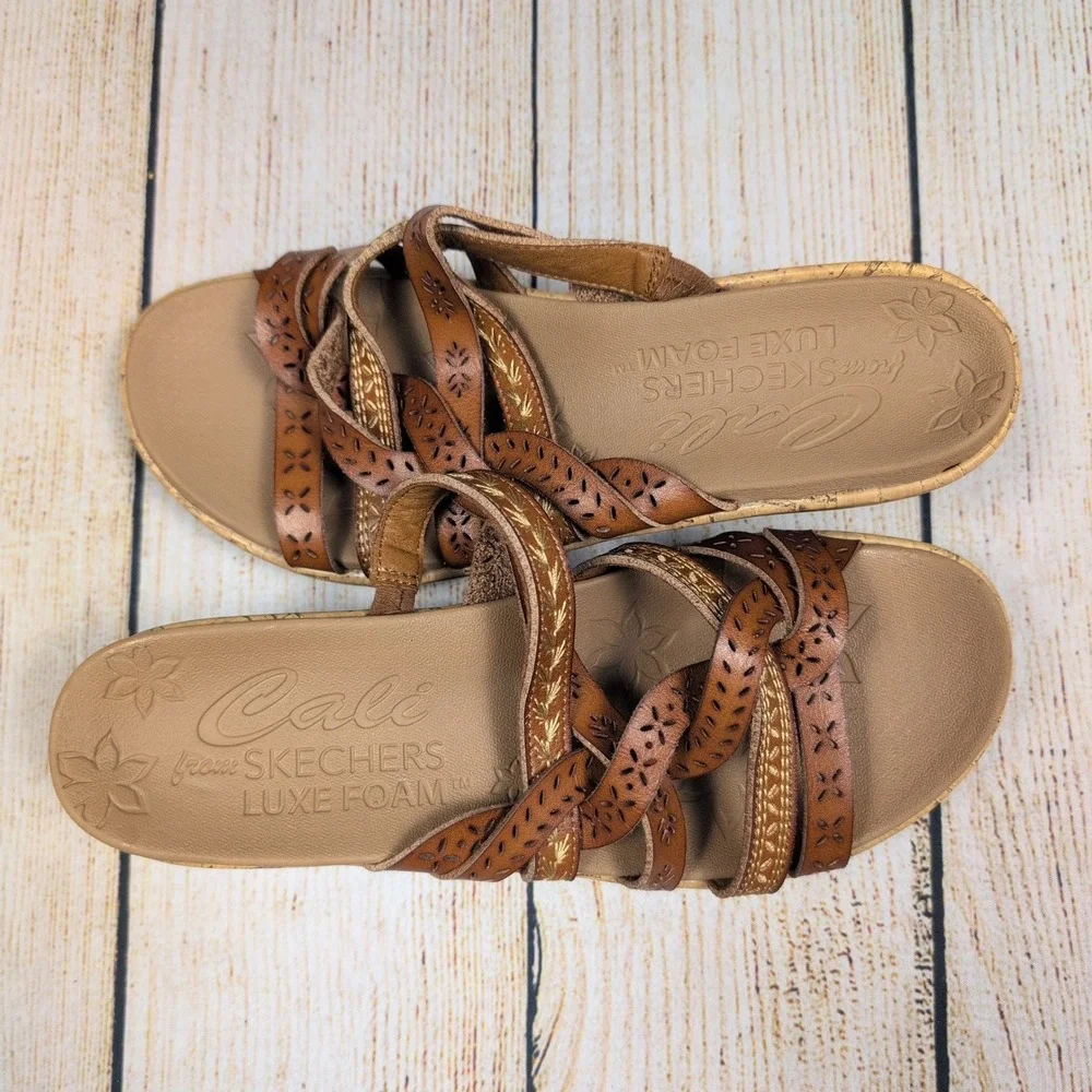 Skechers Cali Wedge Sandals Luxe Foam Strappy Brown Comfort‎ Size 8